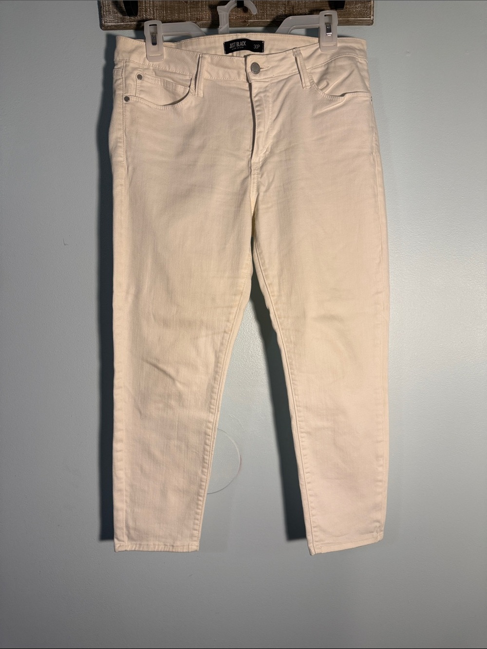Just Black Off-White High-Rise Skinny Jeans - Women